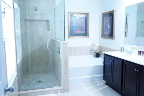 Villa ou maison à louer à Kissimmee, Floride: 4 chambres, 183.76 m2 № 2360867 - photo 13