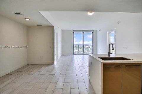 Condominio en alquiler en Sunrise, Florida, 2 dormitorios, 95.32 m2 № 1891072 - foto 2