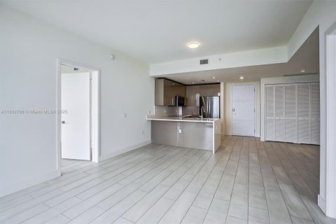 Condominio en alquiler en Sunrise, Florida, 2 dormitorios, 95.32 m2 № 1891072 - foto 9