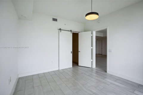 Condominio en alquiler en Sunrise, Florida, 2 dormitorios, 95.32 m2 № 1891072 - foto 19