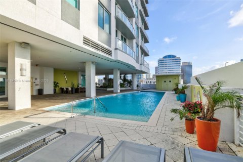Condominio en alquiler en Fort Lauderdale, Florida, 1 dormitorio, 51.37 m2 № 1973206 - foto 11