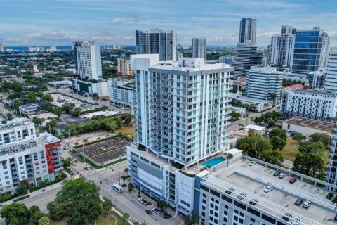 Condominio en alquiler en Fort Lauderdale, Florida, 1 dormitorio, 51.37 m2 № 1973206 - foto 14