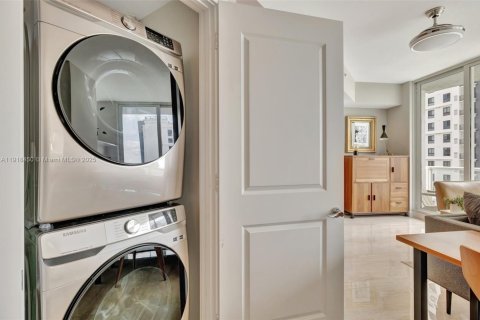 Condominio en alquiler en Fort Lauderdale, Florida, 1 dormitorio, 51.37 m2 № 1973206 - foto 30