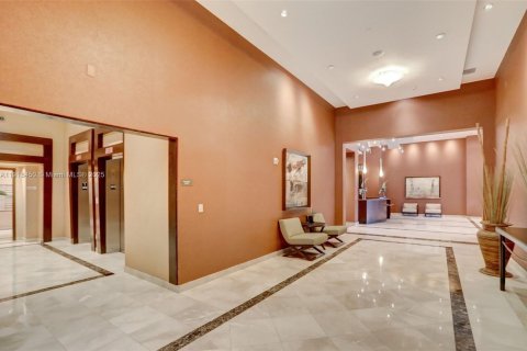 Condominio en alquiler en Fort Lauderdale, Florida, 1 dormitorio, 51.37 m2 № 1973206 - foto 5