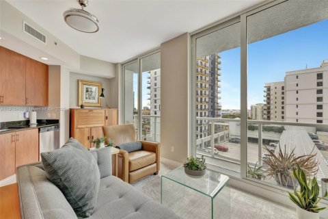 Condominio en alquiler en Fort Lauderdale, Florida, 1 dormitorio, 51.37 m2 № 1973206 - foto 20