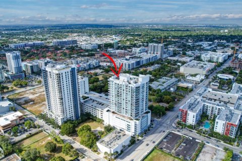 Condominio en alquiler en Fort Lauderdale, Florida, 1 dormitorio, 51.37 m2 № 1973206 - foto 16
