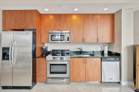 Condominio en alquiler en Fort Lauderdale, Florida, 1 dormitorio, 51.37 m2 № 1973206 - foto 23