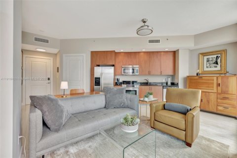 Condominio en alquiler en Fort Lauderdale, Florida, 1 dormitorio, 51.37 m2 № 1973206 - foto 22