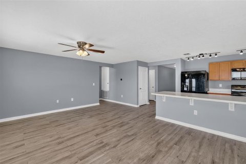 Casa en venta en Mascotte, Florida, 3 dormitorios, 142.79 m2 № 2210326 - foto 7