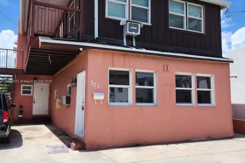 Propiedad comercial en venta en Hollywood, Florida № 1822058 - foto 23