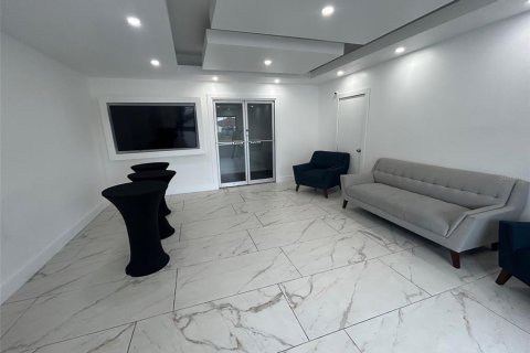 Immobilier commercial à louer à Orlando, Floride: 297.29 m2 № 2135880 - photo 20