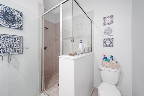 Townhouse in Pembroke Pines, Florida 4 bedrooms, 147.44 sq.m. № 1931547 - photo 23