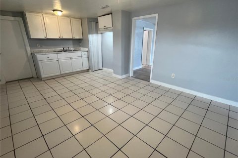 Casa en alquiler en Orlando, Florida, 3 dormitorios, 112.41 m2 № 1885780 - foto 3