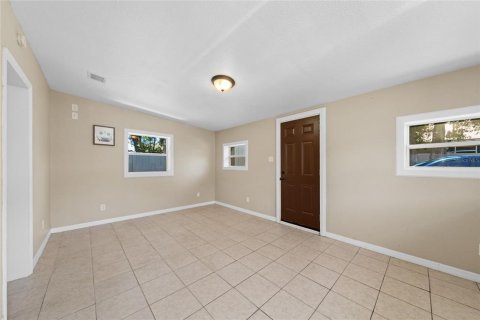 House in Kissimmee, Florida 4 bedrooms, 181.35 sq.m. № 2202280 - photo 24