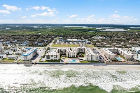 Condominio en New Smyrna Beach, Florida, 1 dormitorio  № 2106009