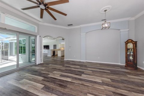 House in Venice, Florida 3 bedrooms, 218.6 sq.m. № 1572057 - photo 6
