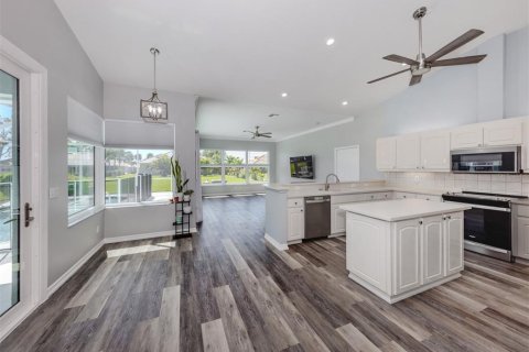 House in Venice, Florida 3 bedrooms, 218.6 sq.m. № 1572057 - photo 19