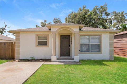 House in Tampa, Florida 3 bedrooms, 111.48 sq.m. № 1913498 - photo 1