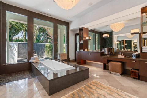 Купить виллу или дом в Юпитер, Флорида 14 комнат, 806.02м2, № 2083334 - фото 18