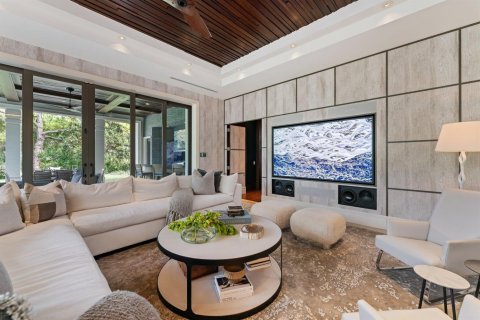 Купить виллу или дом в Юпитер, Флорида 14 комнат, 806.02м2, № 2083334 - фото 29