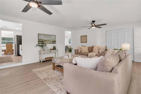 Villa ou maison à vendre à New Port Richey, Floride: 2 chambres, 86.96 m2 № 1517879 - photo 10