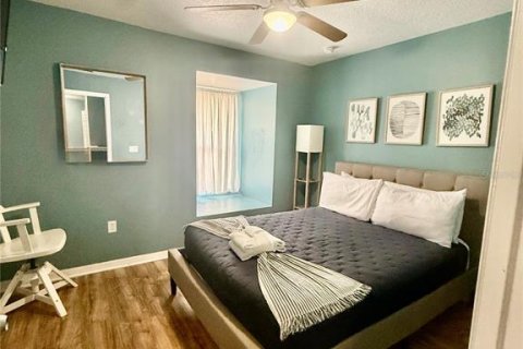 Townhouse in Kissimmee, Florida 3 bedrooms, 126.53 sq.m. № 2210571 - photo 19
