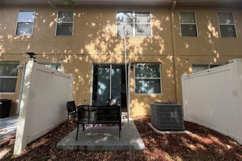 Townhouse in Kissimmee, Florida 3 bedrooms, 126.53 sq.m. № 2210571 - photo 14