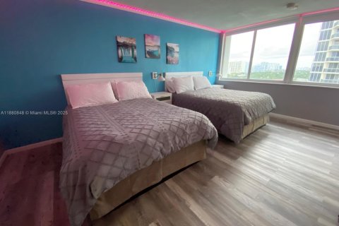 Copropriété à louer à Sunny Isles Beach, Floride: 33.44 m2 № 1977547 - photo 4