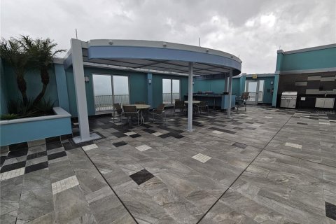 Condo in Saint Petersburg, Florida, 2 bedrooms  № 1883759 - photo 30