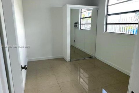 Appartement à louer à Miami, Floride: 2 chambres, 74.32 m2 № 2028485 - photo 11