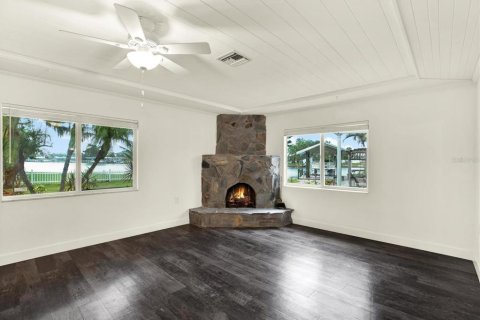 House in Ruskin, Florida 2 bedrooms, 180.23 sq.m. № 1826586 - photo 11