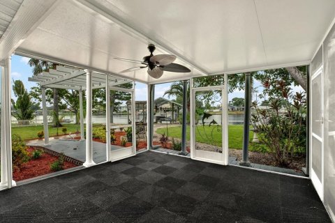 House in Ruskin, Florida 2 bedrooms, 180.23 sq.m. № 1826586 - photo 17