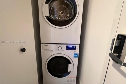 Condominio en venta en Miami, Florida, 42.36 m2 № 2044428 - foto 11