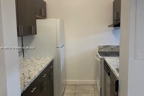 Copropriété à louer à Miami, Floride: 2 chambres, 86.4 m2 № 1946500 - photo 3