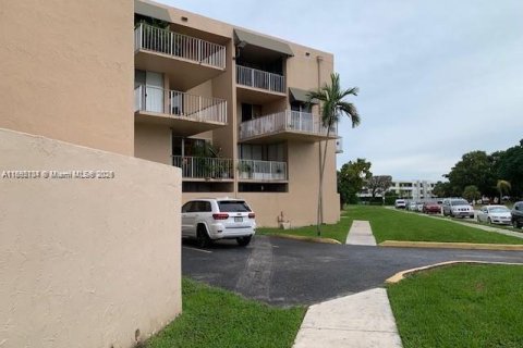 Copropriété à louer à Miami, Floride: 2 chambres, 86.4 m2 № 1946500 - photo 22
