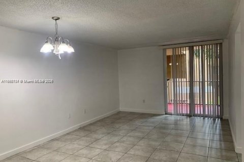 Copropriété à louer à Miami, Floride: 2 chambres, 86.4 m2 № 1946500 - photo 9