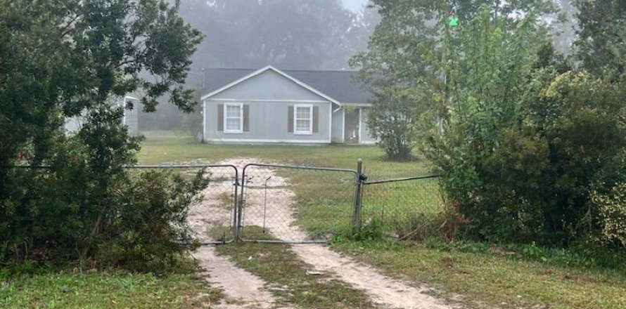Villa ou maison à Middleburg, Floride 3 chambres, 127.09 m2 № 812502