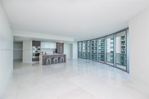 Copropriété à vendre à Miami, Floride: 3 chambres, 187.48 m2 № 1985340 - photo 18