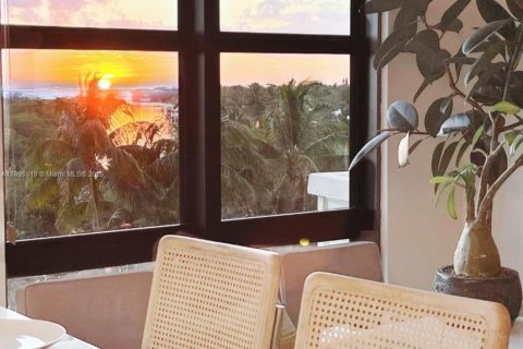 Condo in Key Biscayne, Florida, 2 bedrooms  № 1947231 - photo 5