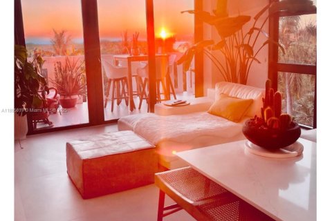 Condo in Key Biscayne, Florida, 2 bedrooms  № 1947231 - photo 2