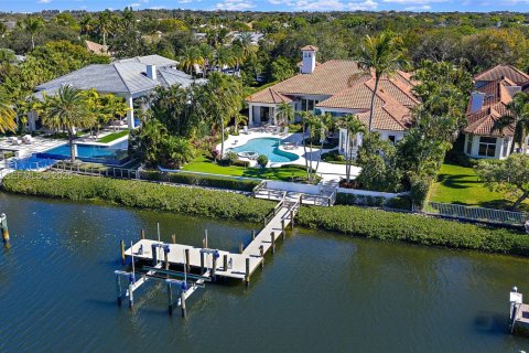 Casa en venta en Jupiter, Florida, 5 dormitorios, 648.92 m2 № 2045944 - foto 2