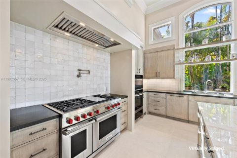 Casa en venta en Jupiter, Florida, 5 dormitorios, 648.92 m2 № 2045944 - foto 13