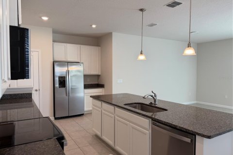 Touwnhouse à louer à Kissimmee, Floride: 3 chambres, 164.53 m2 № 2095520 - photo 2