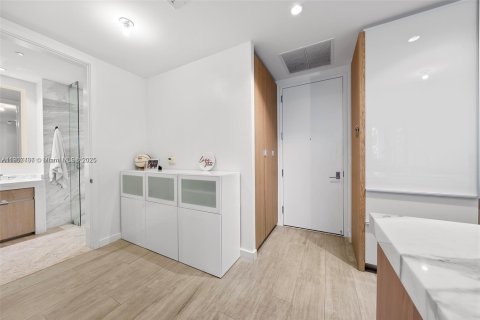 Снять в аренду кондоминиум в Майами, Флорида 1 спальня, 64.01м2, № 1964041 - фото 11