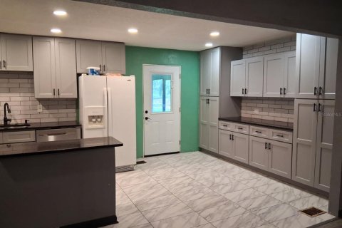 Villa ou maison à vendre à Webster, Floride: 3 chambres, 120.4 m2 № 2149891 - photo 6