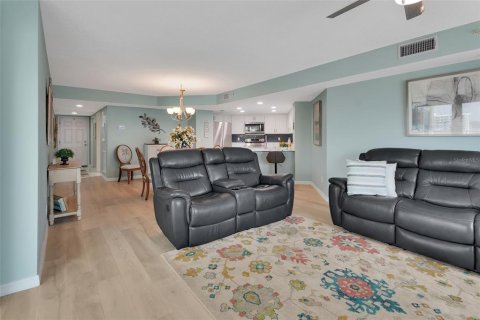 Купить кондоминиум в Дейтона - Бич-Шорс, Флорида 6 комнат, 145.02м2, № 2200088 - фото 23