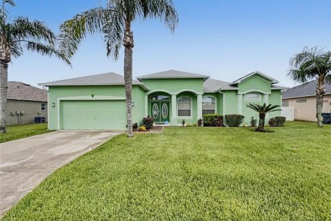 House in Lakeland, Florida 3 bedrooms, 191.1 sq.m. № 2209423