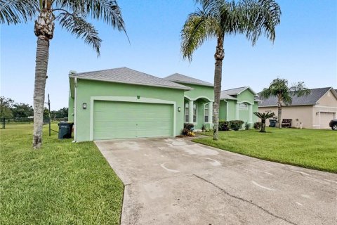 House in Lakeland, Florida 3 bedrooms, 191.1 sq.m. № 2209423 - photo 19