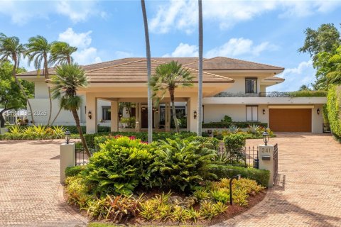 House in Key Biscayne, Florida 8 bedrooms, 850.89 sq.m. № 2339905 - photo 6