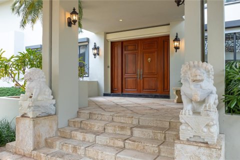 House in Key Biscayne, Florida 8 bedrooms, 850.89 sq.m. № 2339905 - photo 8